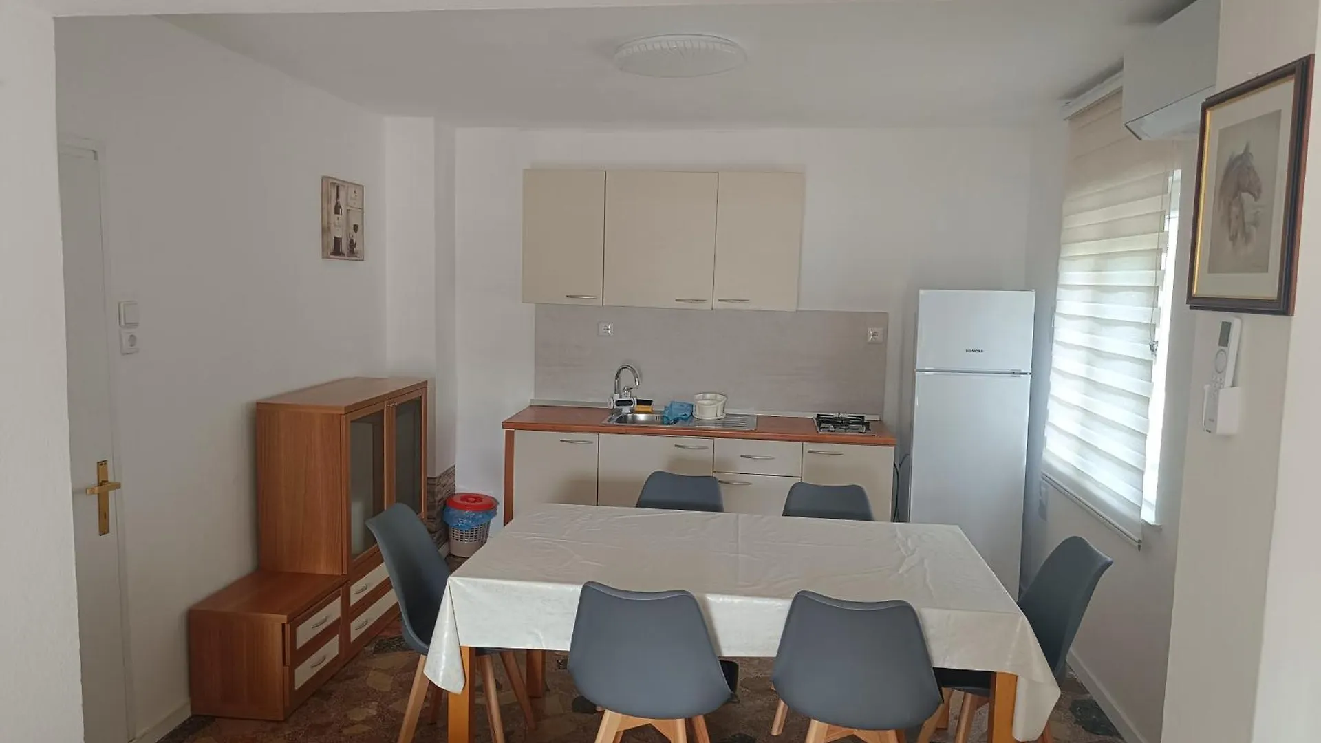 Apartmani Leonidas Pag Pag Town